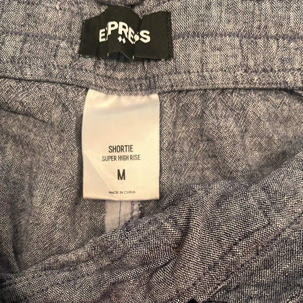 Express Size M Shorts - Picture 6 of 6